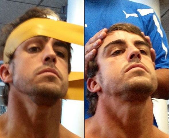 Entrenamiento de cuello de piloto de formula 1 para ganar fuerza y tamaño